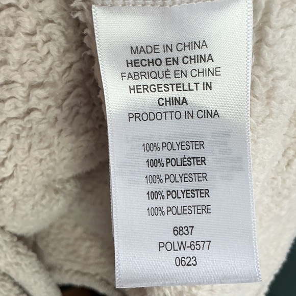 Legendary Whitetails Women’s - Picture 9 of 10